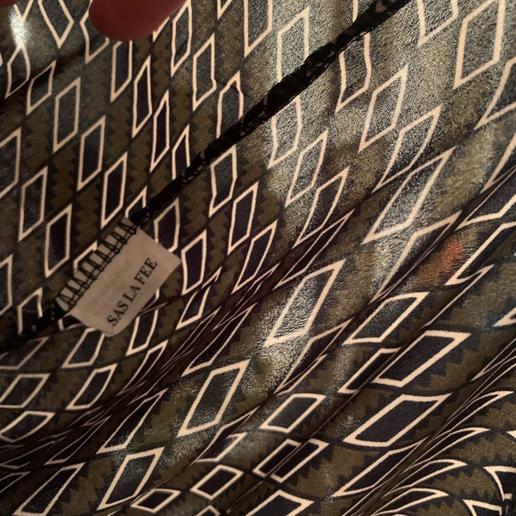 Graphic print dress - Picture 7 of 7